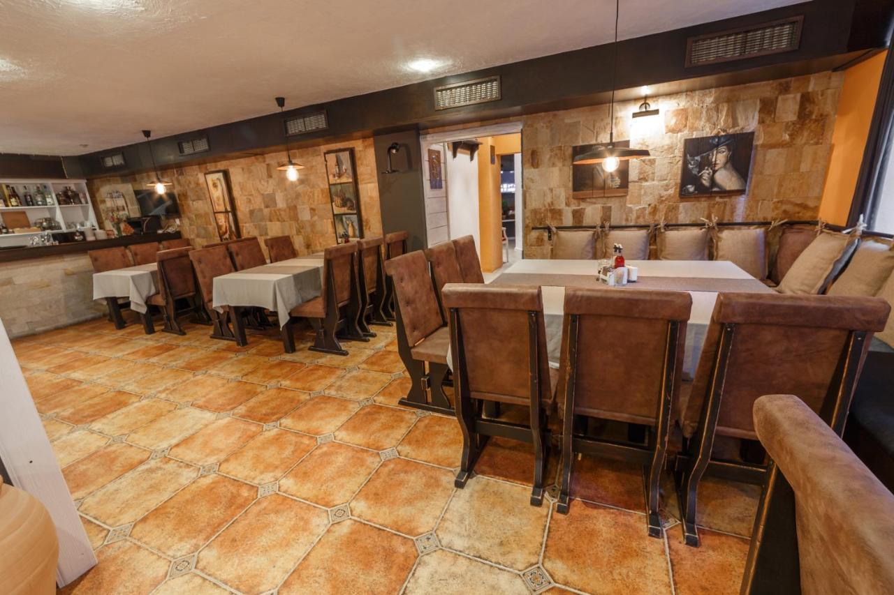 פמפורובו Monastery 2 Aparthotel מראה חיצוני תמונה